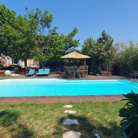 Le Cabanon Piscine Jacuzzi Sauna Paillote * La Seyne-sur-Mer